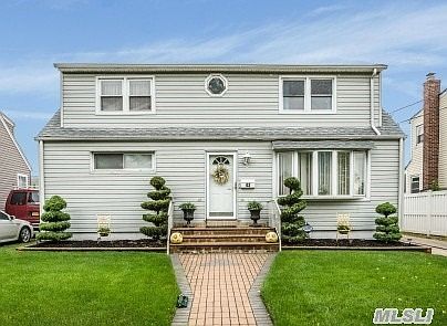 1st image of 43 Gilroy Ave