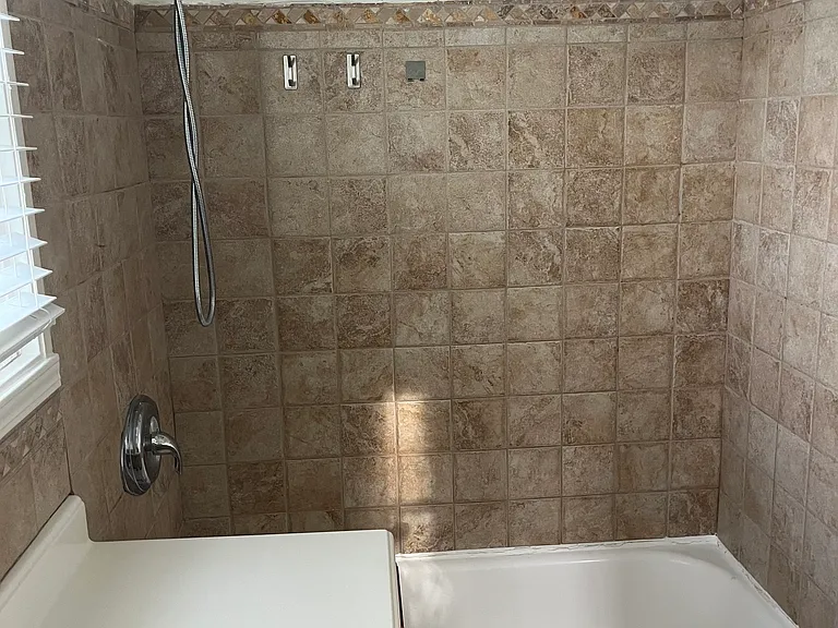 811 1/2 E Nutwood St #811-1/2 — Photo 7