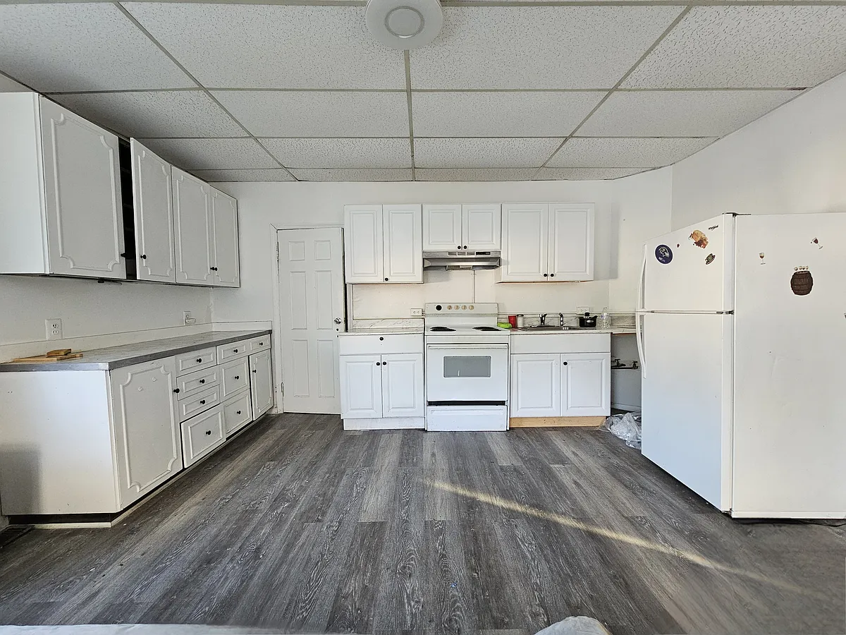 Building Photo - 6319 Belair Rd #B