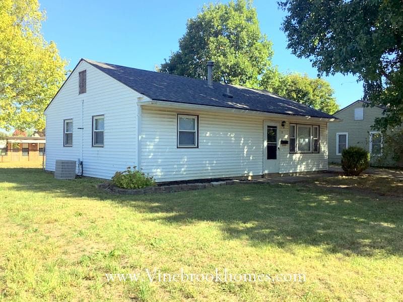 1st image of 79 Westport Dr