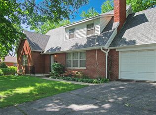 17 Sunnyside Dr, Belleville, IL