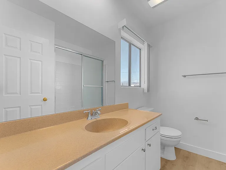 11661 Erwin St #14 — Photo 8