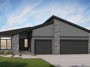 1050 SW Fiord Dr, Lees Summit, MO 64081