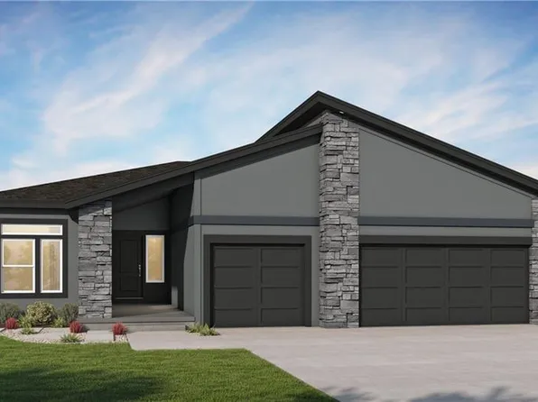 1050 SW Fiord Dr, Lees Summit, MO 64081