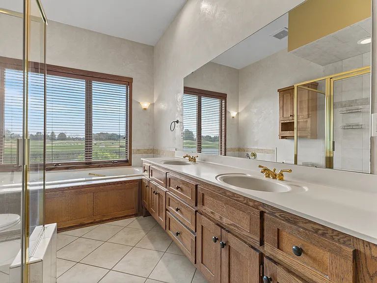 11435 Kenyon Ct NE — Photo 23