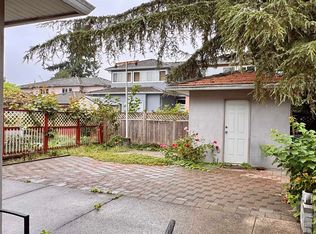 7573 17th Ave, Burnaby, BC V3N 1L6
