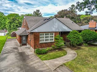 5049 Portage Rd, Niagara Falls, ON L2E6B5
