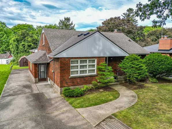 5049 Portage Rd, Niagara Falls, ON L2E 6B5