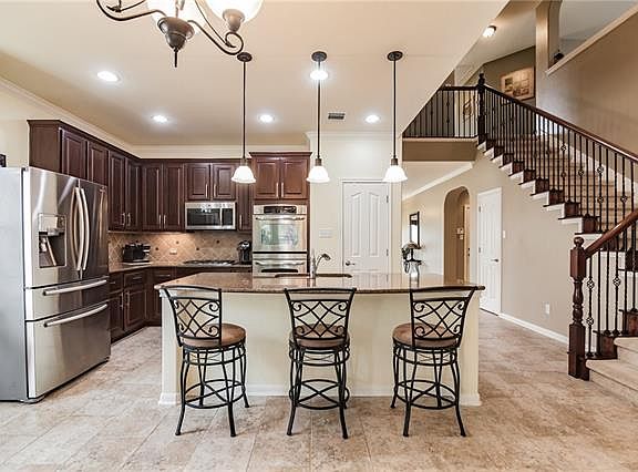 4th image of 7904 Wisteria Valley Dr