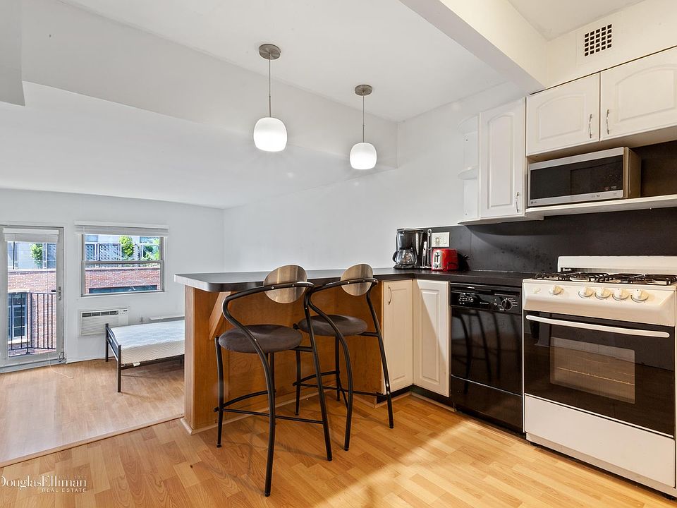 1st image of 211 Thompson St APT 5B
