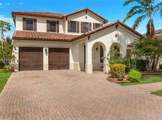 4038 NW 85th Ave, Cooper City, FL 33024