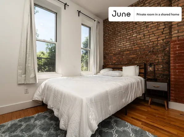 886 Jefferson Ave, Brooklyn, NY