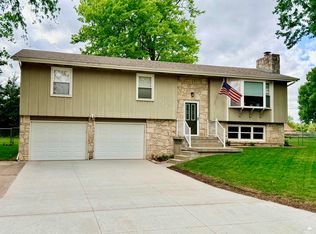 2223 Terry Way, Manhattan, KS 66502