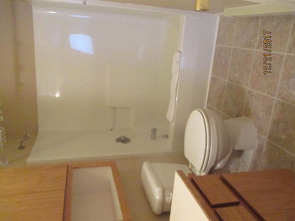 4th image of 903 13th Ave E APT 3