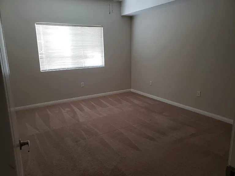 Sedona Apartments — Photo 10
