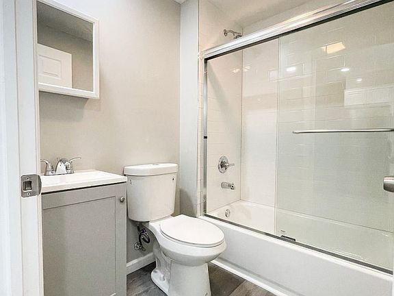 3rd image of 110 Albion St #11667507