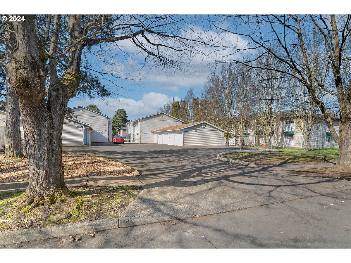 Building Photo - 4420 Gibbons St #D