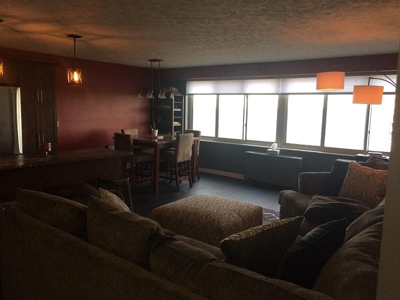 1st image of 12520 Edgewater Dr APT 1509