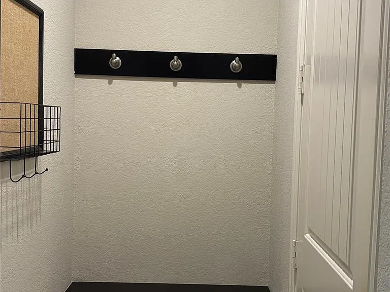 10527 Angeline Springs Ln — Photo 22