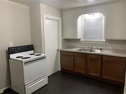 4th image of 521 N Temple Ave #521