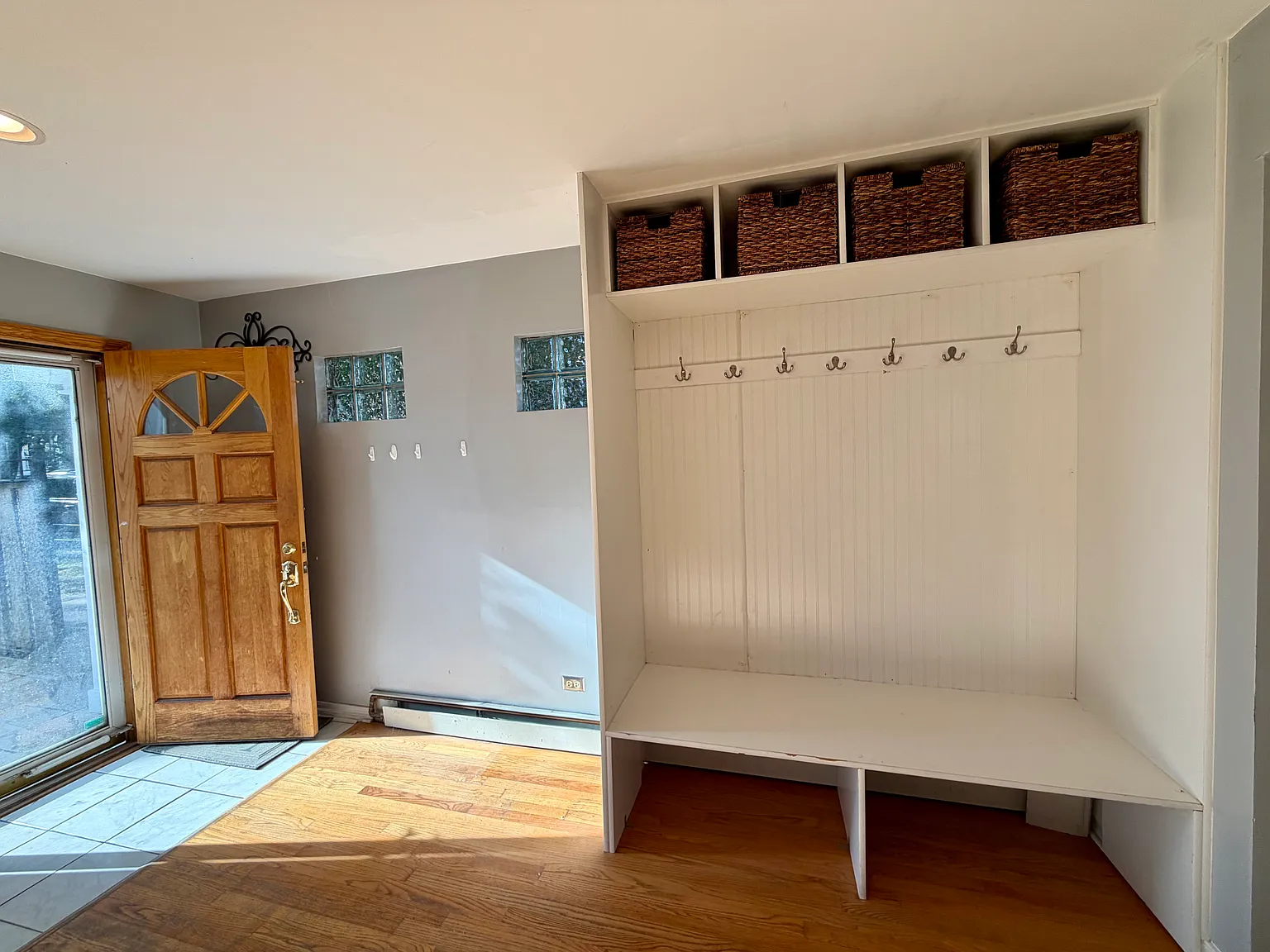 4 bed, 2134 sqft, $4,450 — Photo 2