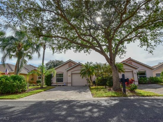 2248 Carnaby Ct, Lehigh Acres, FL 33973