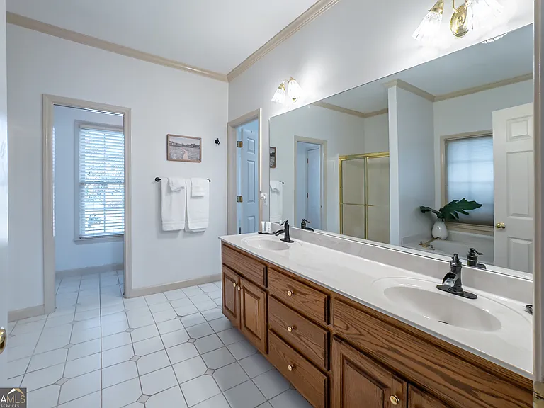 530 Waterford Dr — Photo 21