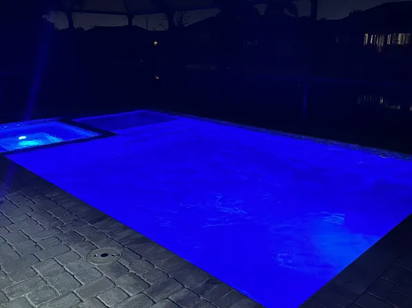 1102 NE 3rd St, Cape Coral, FL 33909