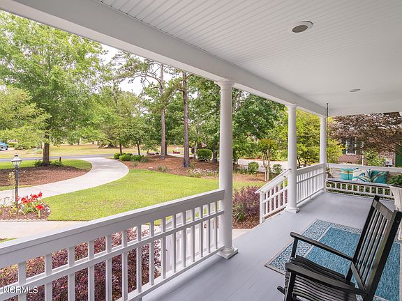 3rd image of 3467 Beaver Creek Dr SE