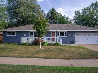 1905 E Lexington Boulevard, Eau Claire, WI 54701