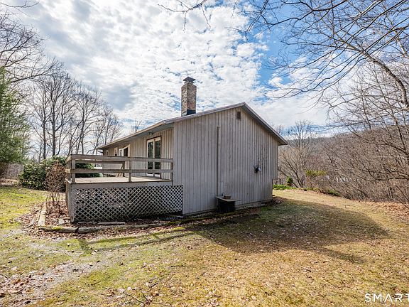 4th image of 40 Little Bear Hill Road