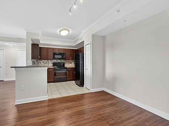 5th image of 15085 Michelangelo Boulevard #108