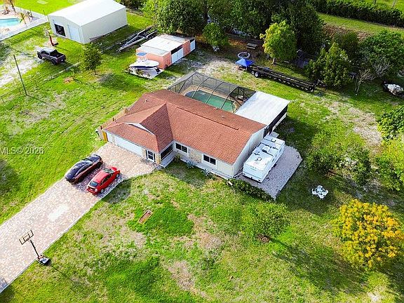 3rd image of 16525 87th Ln N