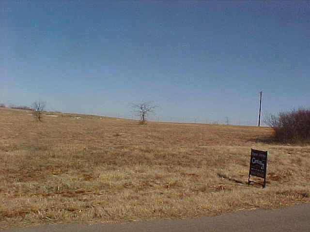 2nd image of 1735 Burr Oak Ct 83-lot 83