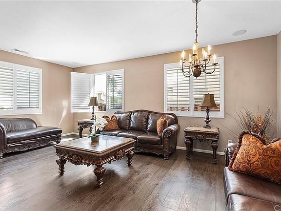 3rd image of 29785 Peacock Mountain Dr