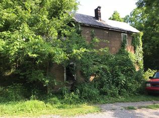 1037 Palmer Ave, Saltville, VA 24370