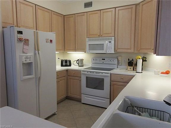 5th image of 3932 Forest Glen Blvd Unit 102