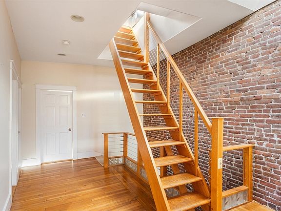 5th image of 41 Worcester Sq #Penthouse