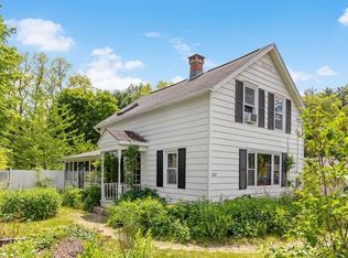 142 Grove St, Northampton, MA 01060