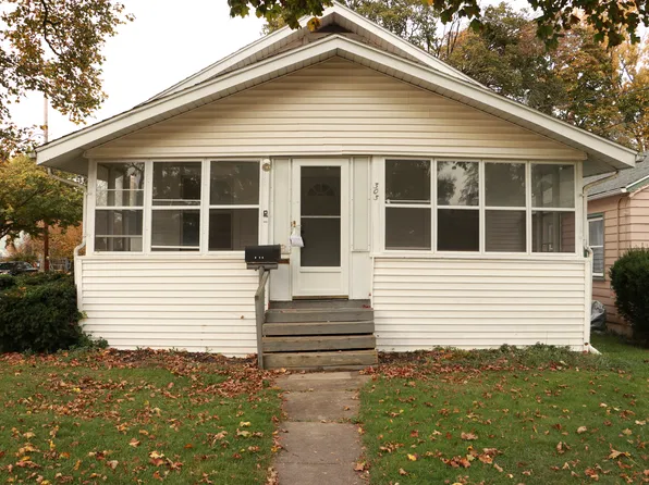 303 N Magnolia Ave, Lansing, MI 48912