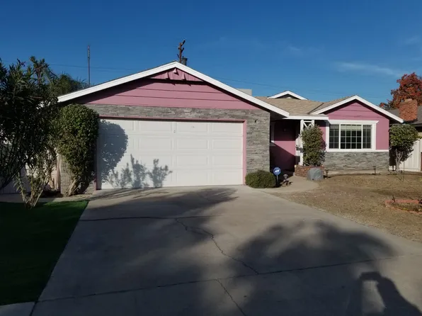 2747 E Hampton Way, Fresno, CA 93726