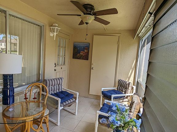 2nd image of 407 PINE GLEN Lane #B-1