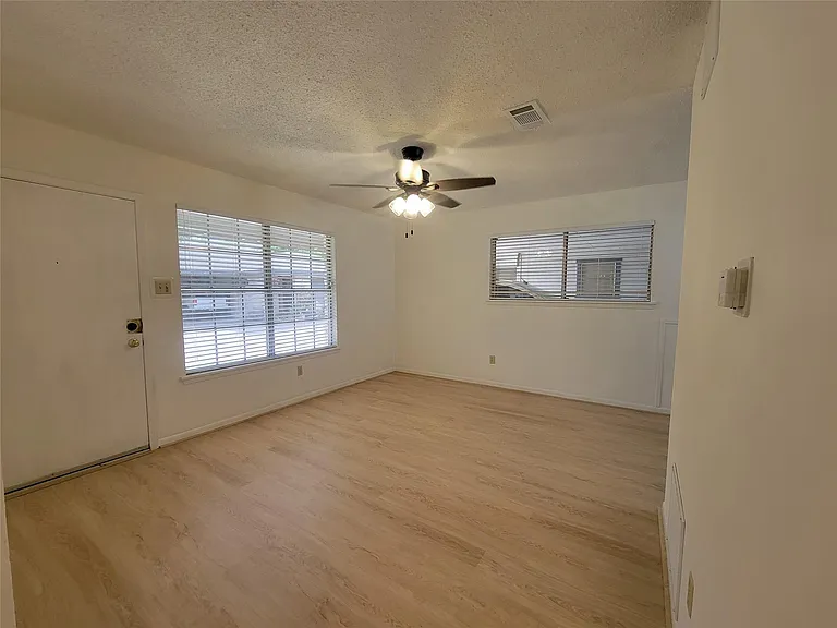 5806 Nassau Dr #A — Photo 10
