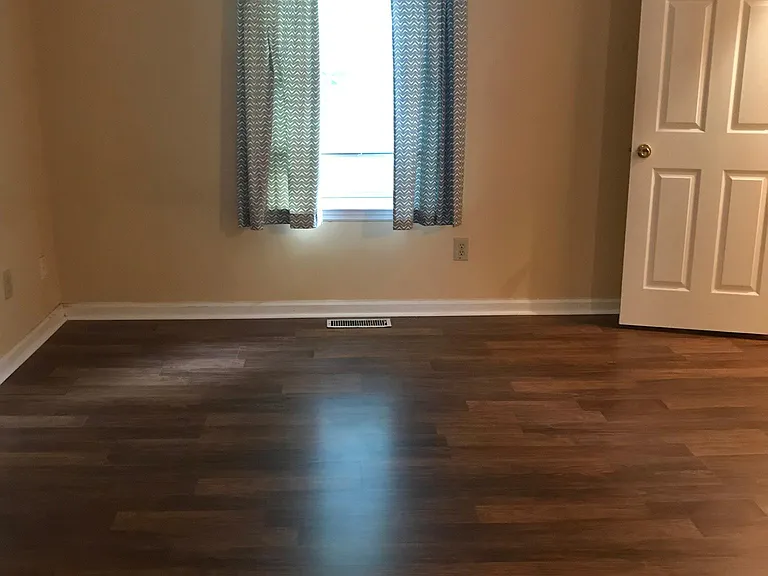 3826 Meadow Creek Dr — Photo 2