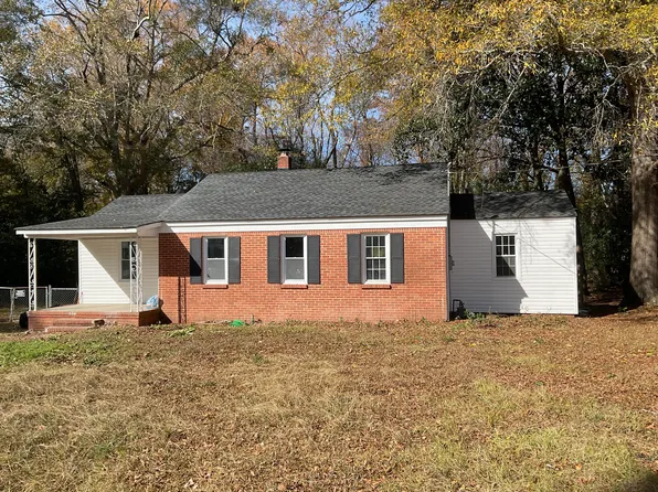 402 RIDGELAND Drive, Sandersville, GA 31082