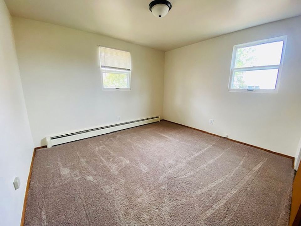 1st image of 1484 Leo St APT 3