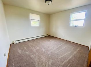 1484 Leo St APT 3, Green Bay, WI 54303