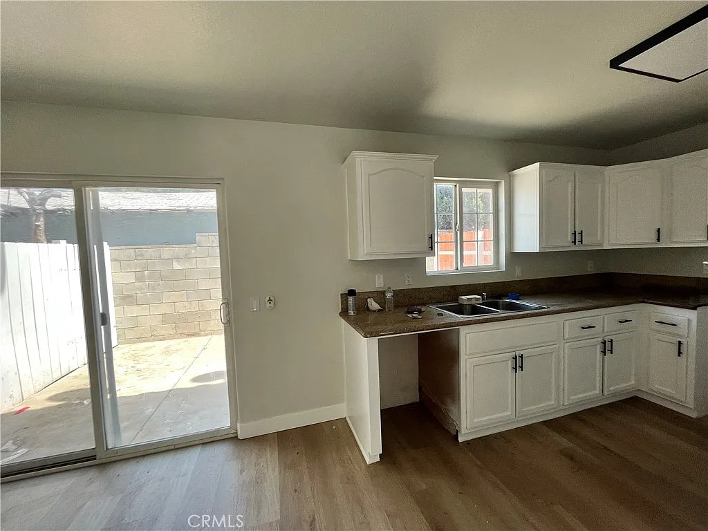 3 bed, 2.5 bath, 1155 sqft, $2,750 — Photo 3