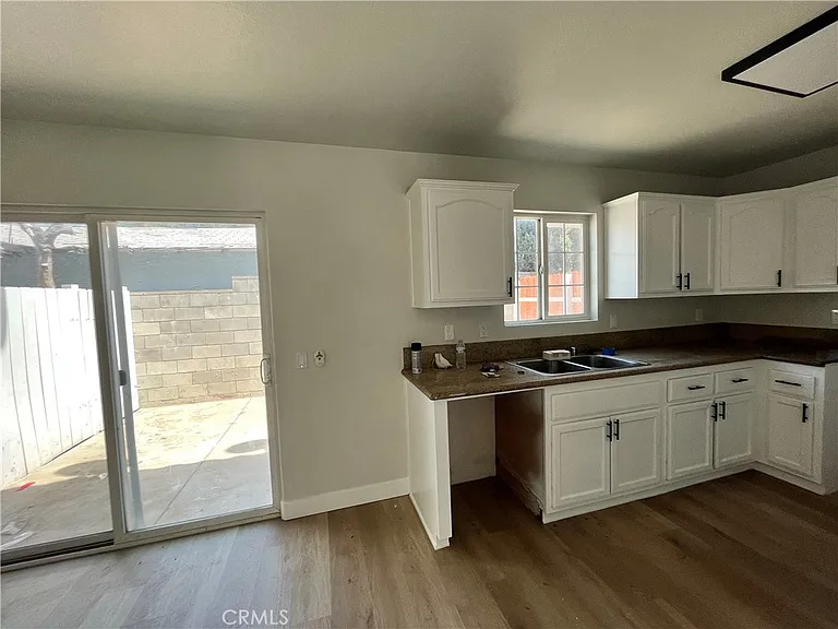 1004 S Riverside Ave #D-3 — Photo 3