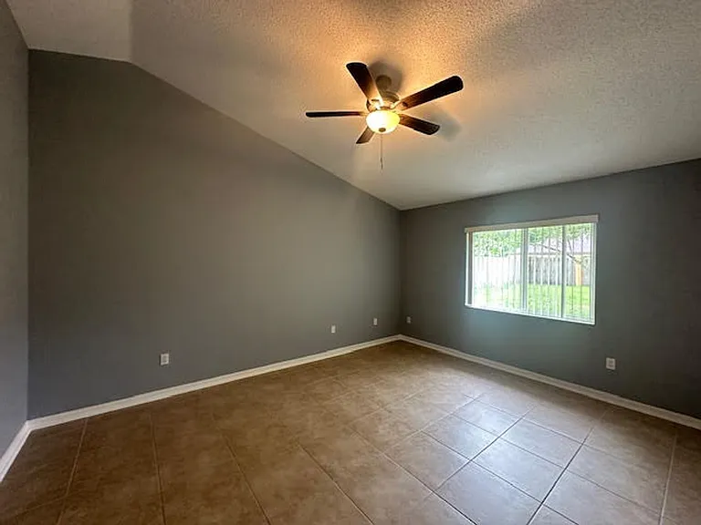 20 Palm Ln — Photo 17